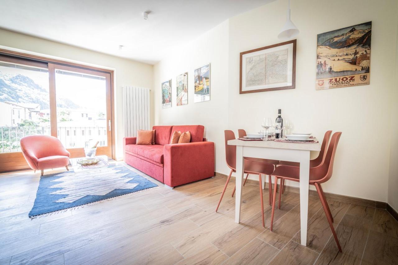 La Casa Sul Fiume Aparthotel Chiavenna Bagian luar foto